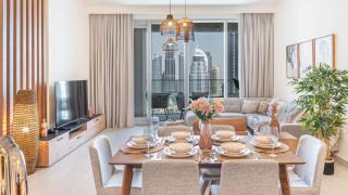 Luxury 3BHK, Burj Khalifa & Dancing fountain view - Dubai - 2