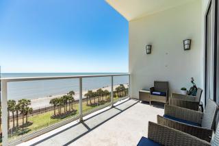 Welcome to your Ultimate Getaway - 7