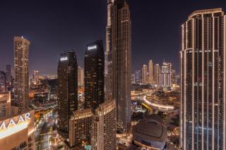 Luxury 3BHK, Burj Khalifa & Dancing fountain view - Dubai - 8