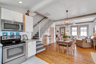 Blue Cottage By the Bay - Bay Saint Louis - 4