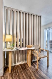 Perfectly Located Stay at Med-Center Pool & Gym - Houston - 3