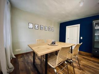 # One Apartment's / Parkplatz / Schlossplatz - Coburg - 3