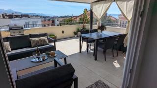 Prime Location Penthouse apt with a large terrace - 0