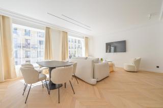 Luxurious & Famous Parisian Flat - 0