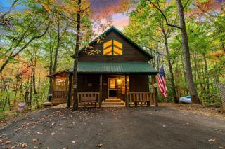 'Beary Cozy Cabin' - Dogs Welcome Ellijay-HotTub - Ellijay - 5