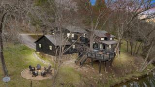 NEW River-front Fire pit Game Room and MORE - 6