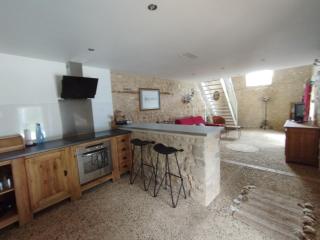 Joli hébergement de caractère en bord de rivière - 7