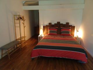 Joli hébergement de caractère en bord de rivière - 4