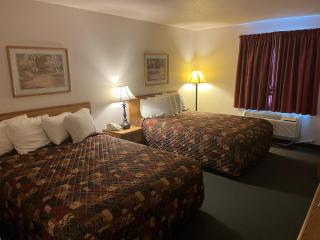 Country Haven Inn - - 4