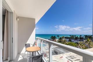 Ocean Views and Resort Perks Sunny Isles Beach Unit - Sunny Isles Beach - 0