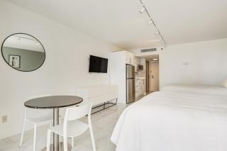 Ocean Views and Resort Perks Sunny Isles Beach Unit - Sunny Isles Beach - 1
