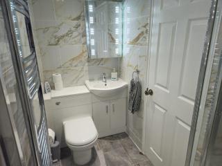 Modern En-suite Doubles in Boston Town Spacious & Contemporary Rooms - 3