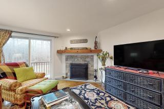 Elegant Coastal Cottage - 6