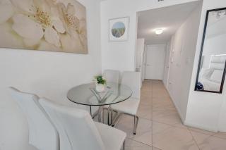 Beautiful High Floor Studio * Brickell * Ocean view - Miami - 0