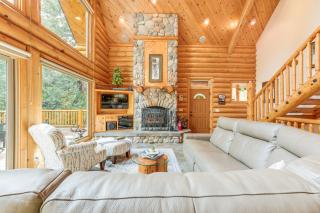 Mountain Cabin with Hot Tub 4 Mi to Shaver Lake! - Shaver Lake - 6