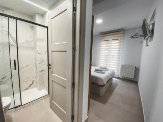 Casa San Juan - Habitaciones privadas Logroño - Logroño - 5