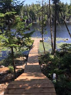 Panoramic Lakefront Chalet with Hot Tub & Firepit - 2