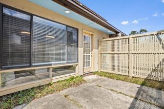 KING BED Well-Located Cozy Townhouse Retreat - Gulfport - 9