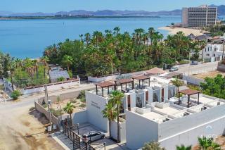 2 Story Townhome w Pool Onsite and 20 Steps to Beach - La Paz - 7