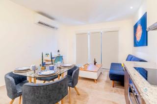 Roof Pool, Gym, Full Kitchen, 4 Blocks to 5th Ave - Playa del Carmen - 2