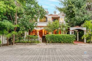 Hacienda-style Villa with Private Pool Steps to Beach - Playa del Carmen - 0