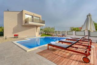 Family friendly house with a swimming pool Debeljak, Zadar - 21383 - Sukošan - 0