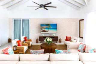 Luxurious Waterfront Sunset Bay Villa - Long Bay Hills - 7