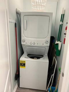 Ocean Breeze Beachfront Condo, Newly Renovated - 5