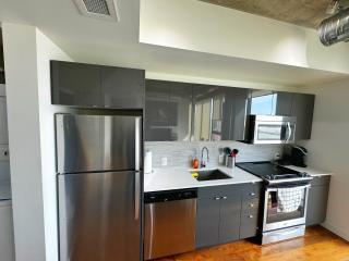 Cozy 1BR Apt - Downtown Winnipeg - Winnipeg - 4