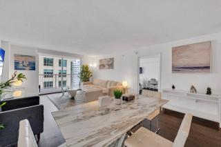 Dazzling 1 BED 1 BTH • Brickell • Bay & City View - Miami - 4