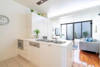 Heritage terrace with mod twist - Hobart - 9