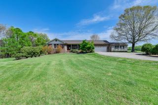 Spacious Mount Pleasant Home with Grill and Yard! - - 0