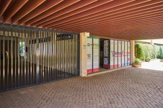 A beautiful one bedroom with a rooftop pool - 8