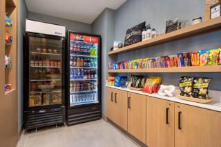 Holiday Inn Express & Suites Terre Haute by IHG - 1