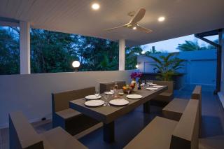 3BR Villa Marine with Private Pool, Waterfalls in NaiHarn Beach - Rawai Beach - 5