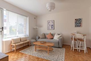 Stylish Sun Drenched North Bondi Beach Oasis - 9