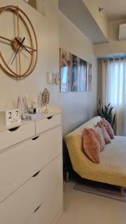 One bedroom with Balcony-M&M City Comfort - Manila - 6