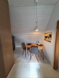 Zentrale Dachwohnung in SHA - 2