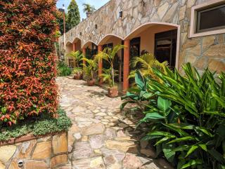 Oslo Gardens Bed & Breakfast - 8