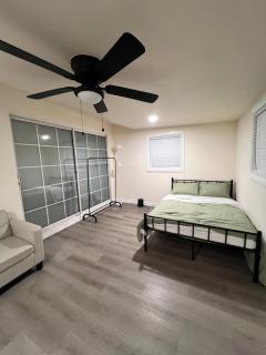 Single Room w/ Private Entrance - Shared Bathroom - Hemet - 7