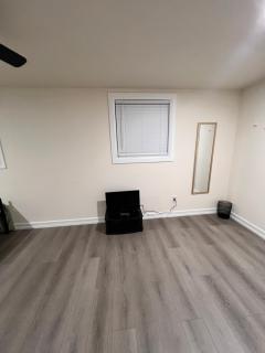 Single Room w/ Private Entrance - Shared Bathroom - Hemet - 5