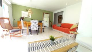 Bright apartment near the beach and Barcelona by train - 4