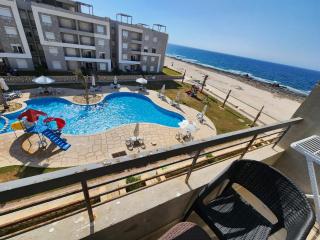 قرية لونج ايلاند -مرسى مطروح- للعائلات فقط - 8