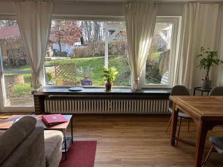 Ruhige Ferienwohnung „Südhang“ direkt am Wald - Bad Arolsen - 1