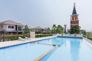 3-bedroom, 3-bathroom townhouse, community with swimming pool, gym, walking street for 20 minutes by car - - 6