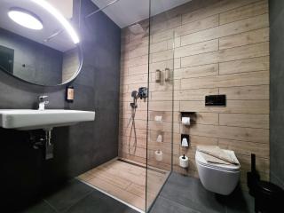 DAS ERZ Medical Spa & Hotel - 8