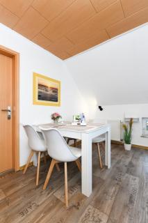 Ferienwohnung Morgenrot im Haus Auszeit Crusoh - 3