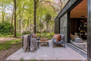 Huswell - Cozy Forest Cabinet with Private Hot Tub - Stekene - 5