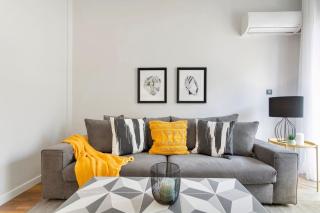 Bright, Modern Retreat Near Acropolis in Koukaki - Athens - 5