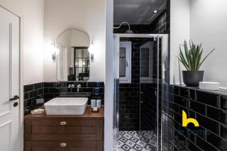 Athenian Elegance, Ensuite Whirlpool & Fireplace Near Acropolis - Atene - 6